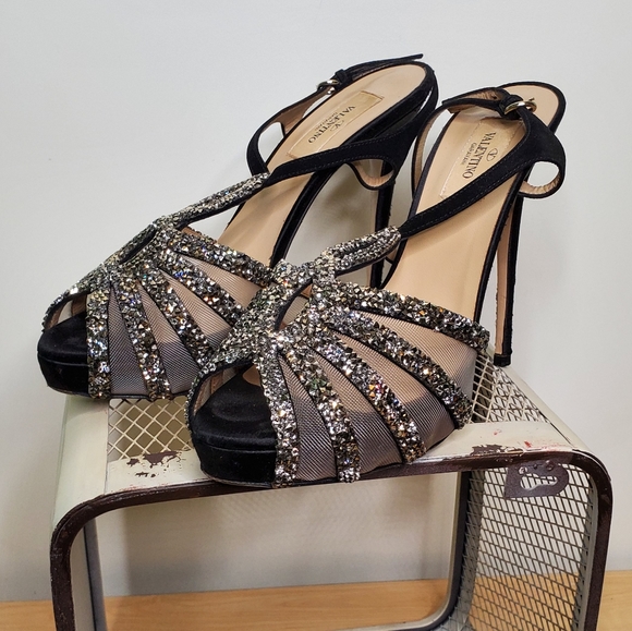 Valentino Garavani Scarpe Rhinestone Studded Heels - Picture 4 of 6